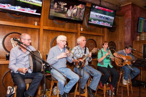 PJ Gallagher's Irish Pub Enfield - Foster Accommodation 1