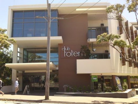 Club Totem - Foster Accommodation 0