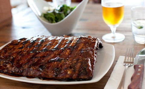 Wildwater Grill - Foster Accommodation 2