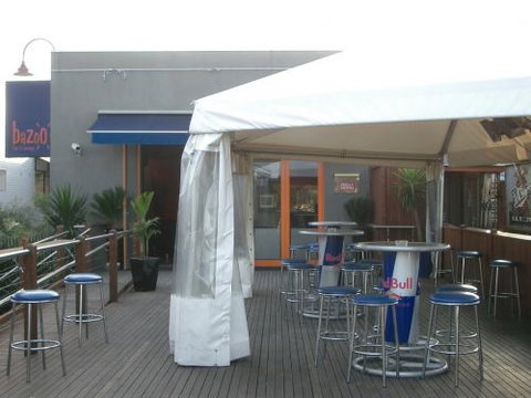 Bazoo Bar & Lounge - Foster Accommodation 2