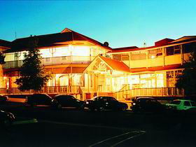 Loxton Community Hotel Motel - Foster Accommodation 0