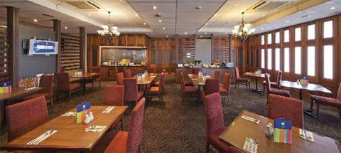 Verona Restaurant At Ibis Styles - Foster Accommodation 1