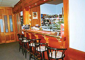 Verona Restaurant At Ibis Styles - Foster Accommodation 2