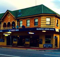 Queens Arms Hotel - Foster Accommodation