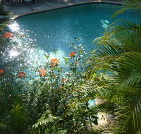 Avoca Beach Hotel - Foster Accommodation
