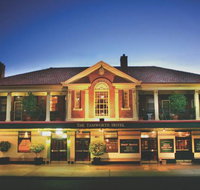 Tamworth Hotel - Foster Accommodation
