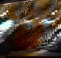 Abbey of the Roses - Christmas in July - Foster Accommodation