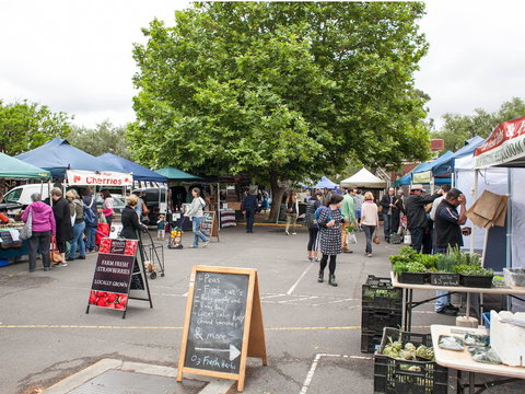 Alphington Farmers' Market - Foster Accommodation 0