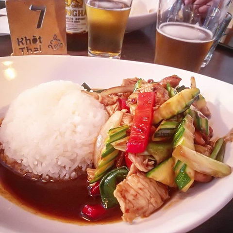 Khot Thai Restaurant - Foster Accommodation 2