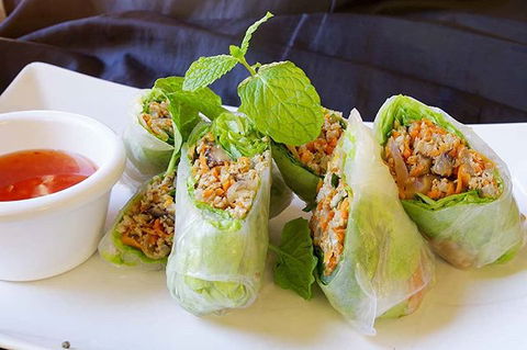 Khot Thai Restaurant - Foster Accommodation 7