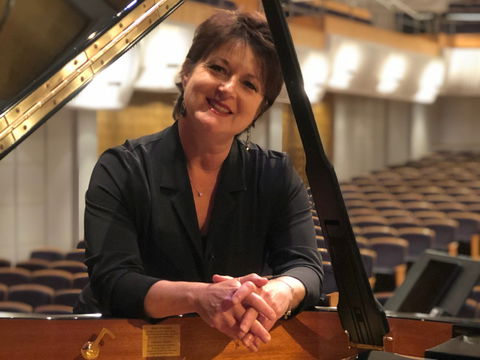 Selby And Friends: Beethoven's Ghost Turramurra - Foster Accommodation 0