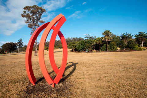 Sculpture For Clyde - Foster Accommodation 0