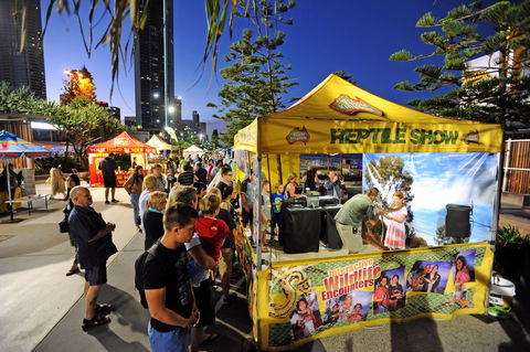 Surfers Paradise Beachfront Markets - Foster Accommodation 0