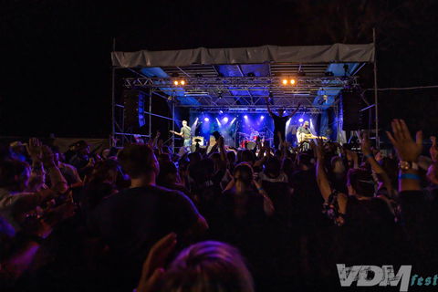 VDM Fest - Rock Edge Country Music Festival - Foster Accommodation 1