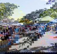 Calliope Historical Village Markets - Foster Accommodation