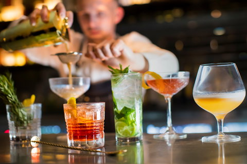 Live Music In 1867 Lounge - Foster Accommodation 2