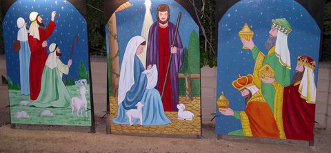Loxton Christmas Lights Festival - Foster Accommodation 0
