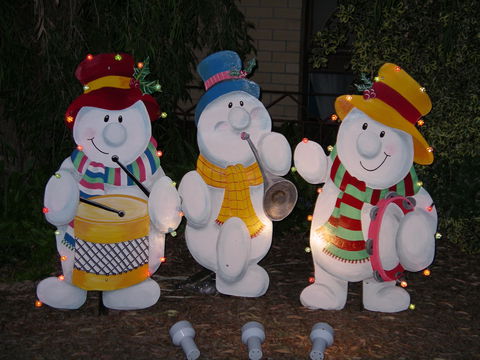 Loxton Christmas Lights Festival - Foster Accommodation 1