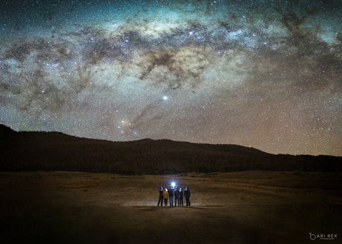 Milky Way Photography Workshop With Ari Rex - Foster Accommodation 0