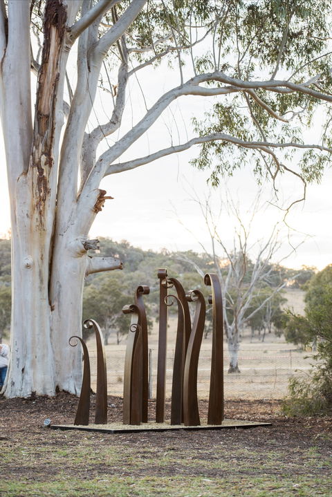 Sculptures In The Garden - Foster Accommodation 0