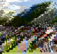 Swan Hill Farmers Market - Foster Accommodation