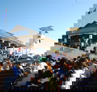 Talmoi Picnic Races - Foster Accommodation