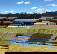 Tathra Cup Hawaiian Themed Fashions on the Field - Foster Accommodation