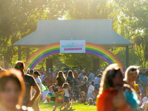 Wagga Wagga Mardi Gras Festival - Foster Accommodation 2