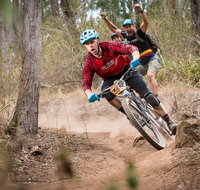 Fox Superflow sealed by Stan's Race  Greenvalleys - Foster Accommodation