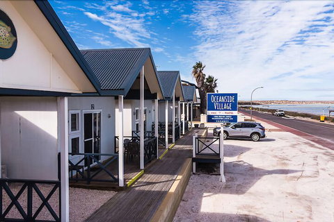 Oceanside Village - Foster Accommodation 2