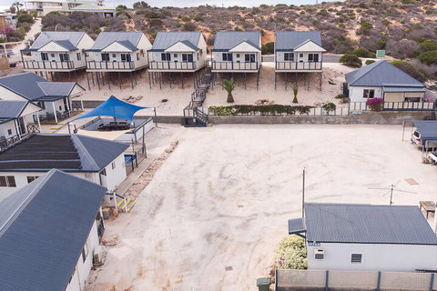 Oceanside Village - Foster Accommodation 7