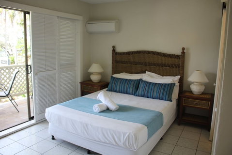 Beachfront Terraces - Foster Accommodation 3