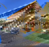 Sovereign Resort Hotel - Foster Accommodation