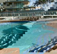 Beachfront Towers - Foster Accommodation