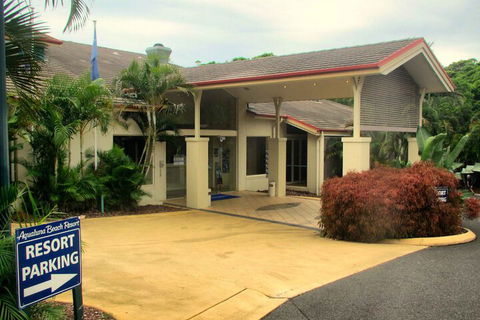 Aqualuna Beach Resort - Foster Accommodation 2
