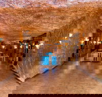 Desert Cave Hotel - Foster Accommodation