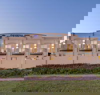 Best Western Crystal Inn - Foster Accommodation