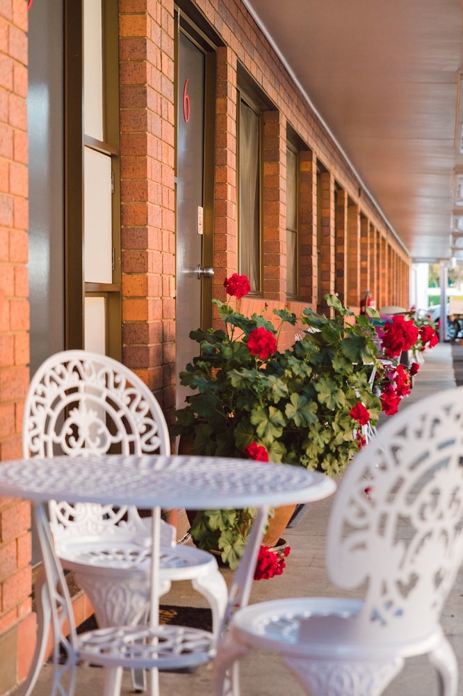  Foster Accommodation