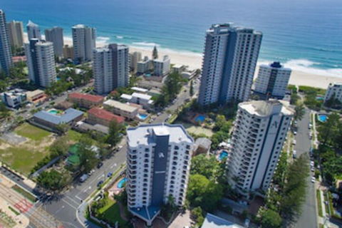 Alexander Holiday Apartments - Foster Accommodation 0