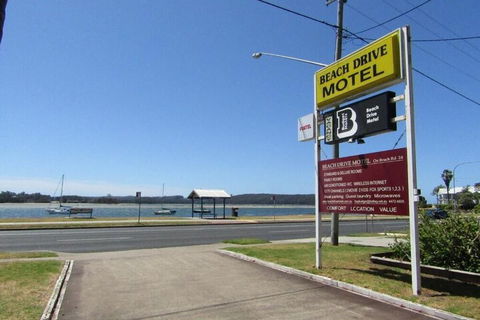 Beach Drive Motel - Foster Accommodation 1