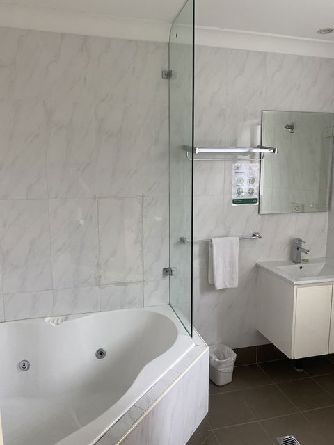 Garden Lodge Sydney - Foster Accommodation 6