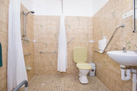 The Standpipe Golf Motor Inn - Foster Accommodation 4