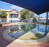 Amaroo Holiday Park - Foster Accommodation