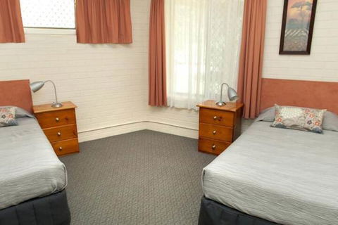 Byron Motor Lodge Motel - Foster Accommodation 7