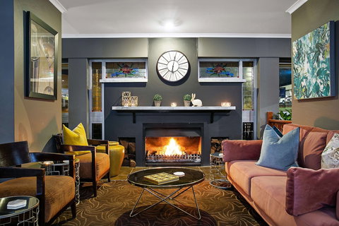 Best Western Sanctuary Inn - Foster Accommodation 3