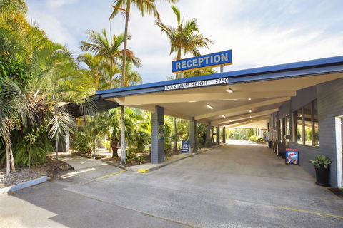 Kondari Hotel - Foster Accommodation 0