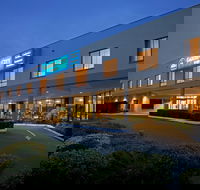 Garden City Hotel Best Western Signature Collection - Foster Accommodation
