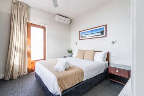 The Huskisson - Foster Accommodation 2