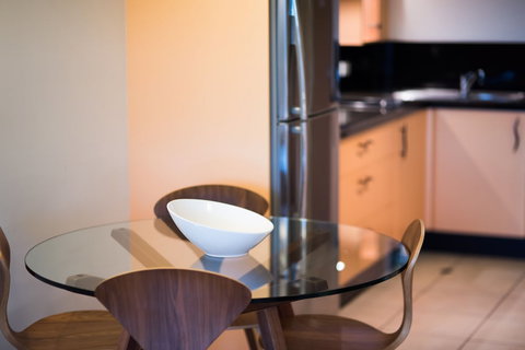 At Waterfront Whitsunday Retreat - Foster Accommodation 6