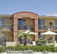 Ocean View Motel - Foster Accommodation